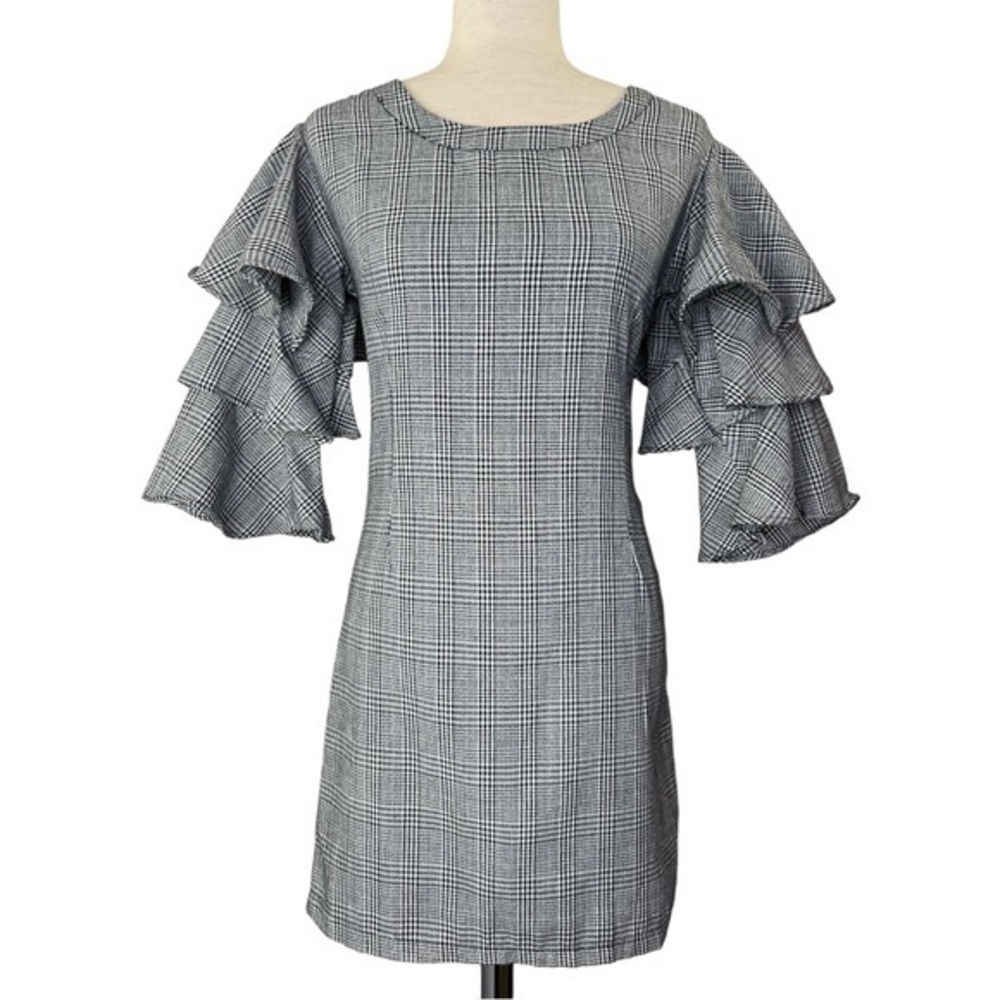 SETTLEDOWN Woman’s Black White Ruffle Sleeve Dress Sz S